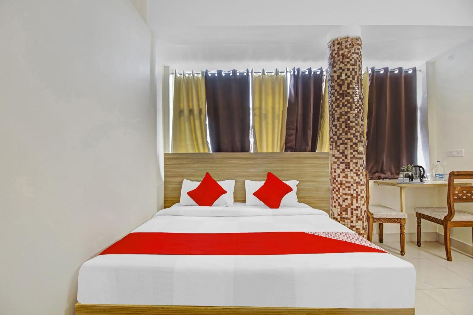 Oyo Flagship 80772 Hotel The Grand Rdc ガーズィヤーバード エクステリア 写真