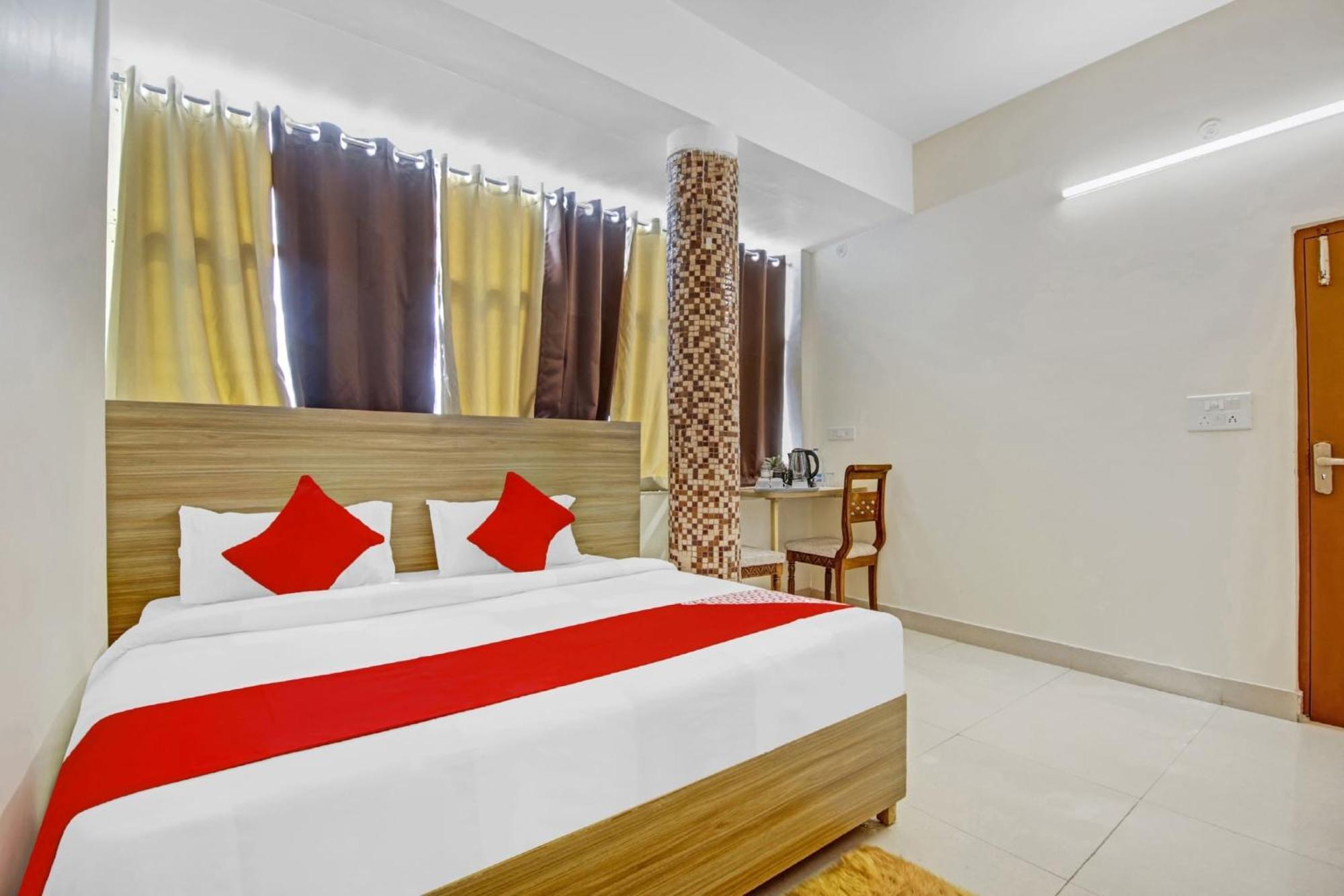 Oyo Flagship 80772 Hotel The Grand Rdc ガーズィヤーバード エクステリア 写真