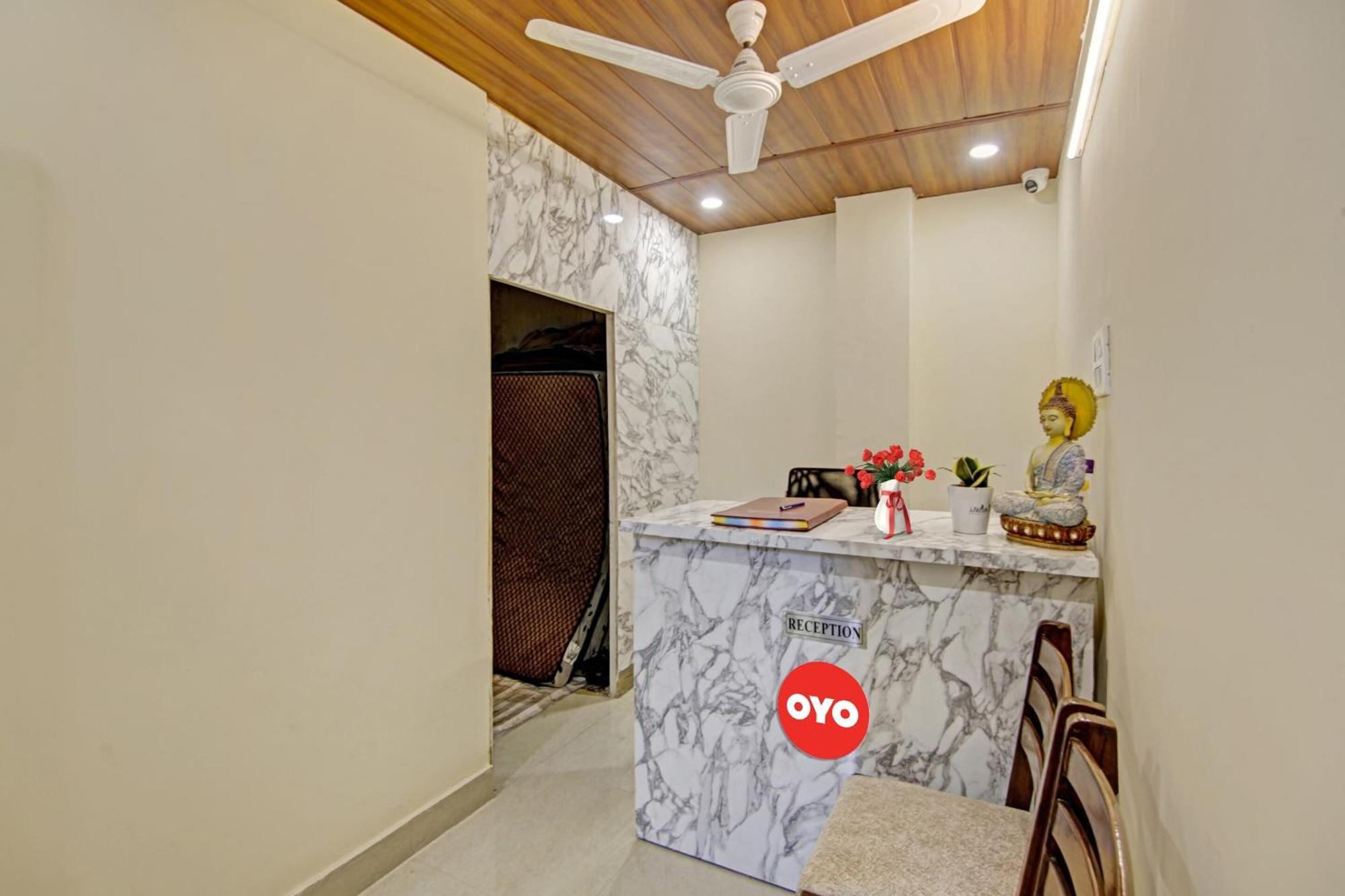 Oyo Flagship 80772 Hotel The Grand Rdc ガーズィヤーバード エクステリア 写真