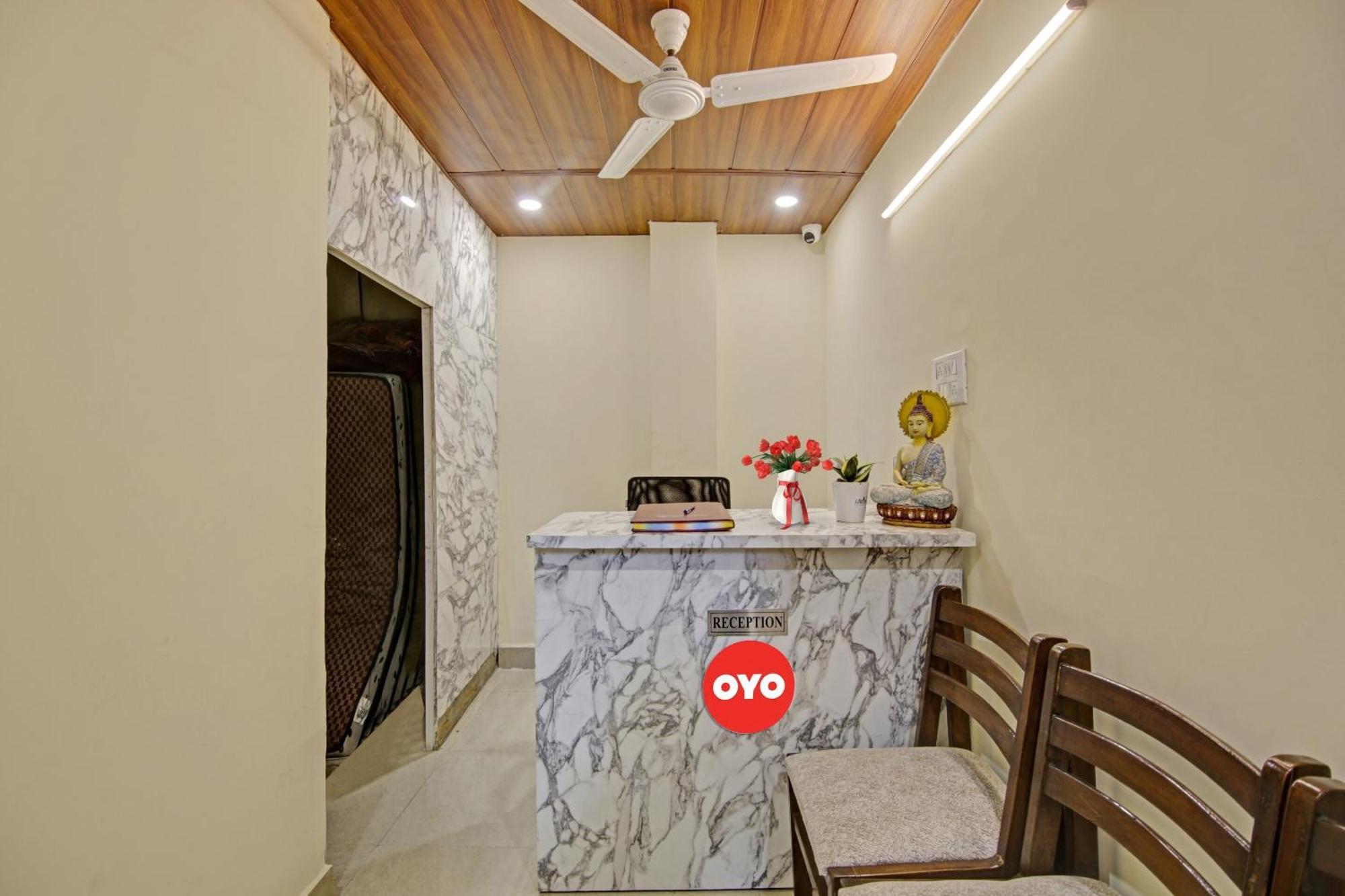 Oyo Flagship 80772 Hotel The Grand Rdc ガーズィヤーバード エクステリア 写真